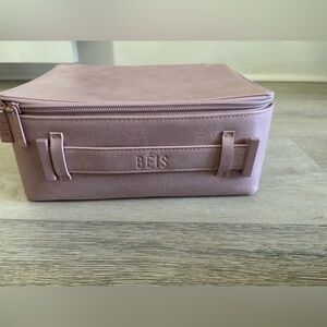 BÉIS Cosmetic Case with Removable Brush Holder + Mirror in Atlas Pink
